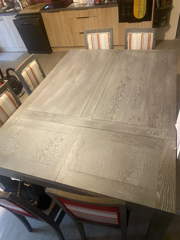 Table 8-12 personnes bois massif grise 400 Tarbes (65)