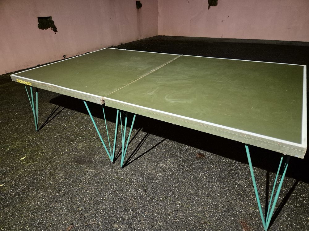 TABLE DE PING-PONG 140 Etaux (74)