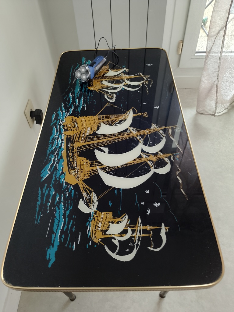 Table plateau voilier dor� 90 Marcillat-en-Combraille (03)