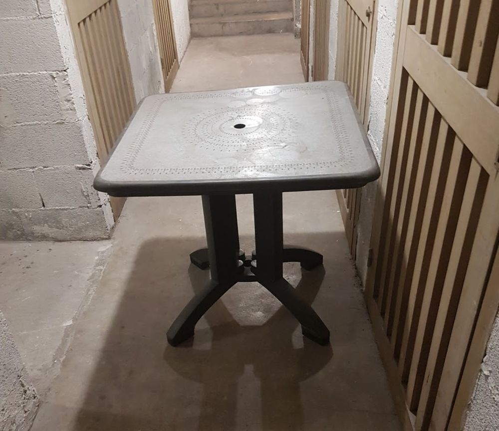 Table pliante vega 40 Cannes (06)