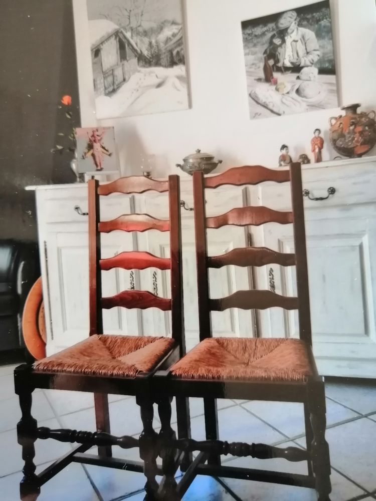 Table plus 8 chaises 600 Lamarche (88)