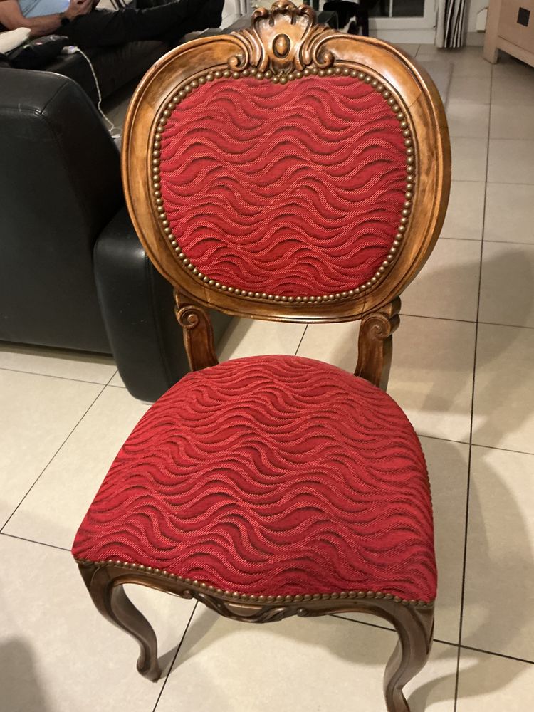 table plus chaises 200 Kembs Loechle (68)