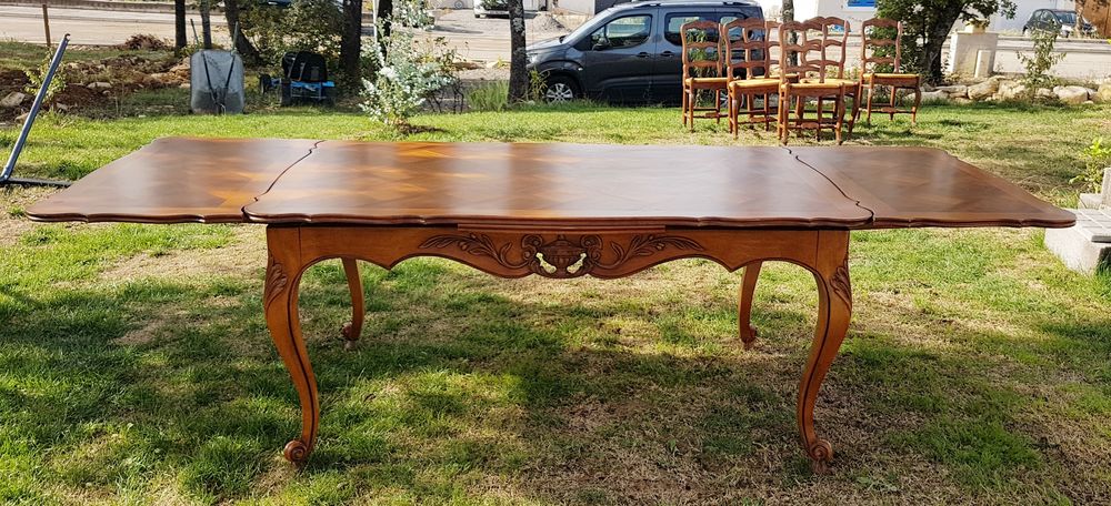 Table SAM proven�ale en noyer 190 Saint-Jean-de-Crieulon (30)