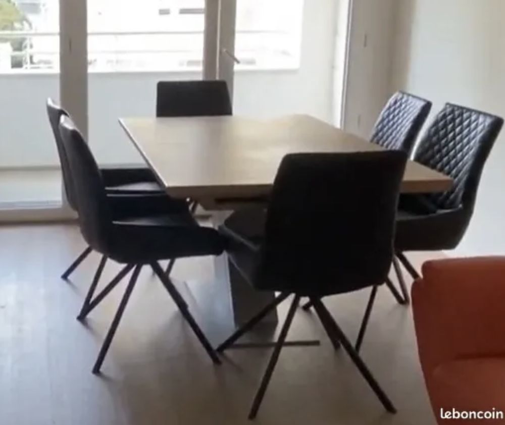 Table � rallonge moderne pied gris setis 899 Chevilly-Larue (94)