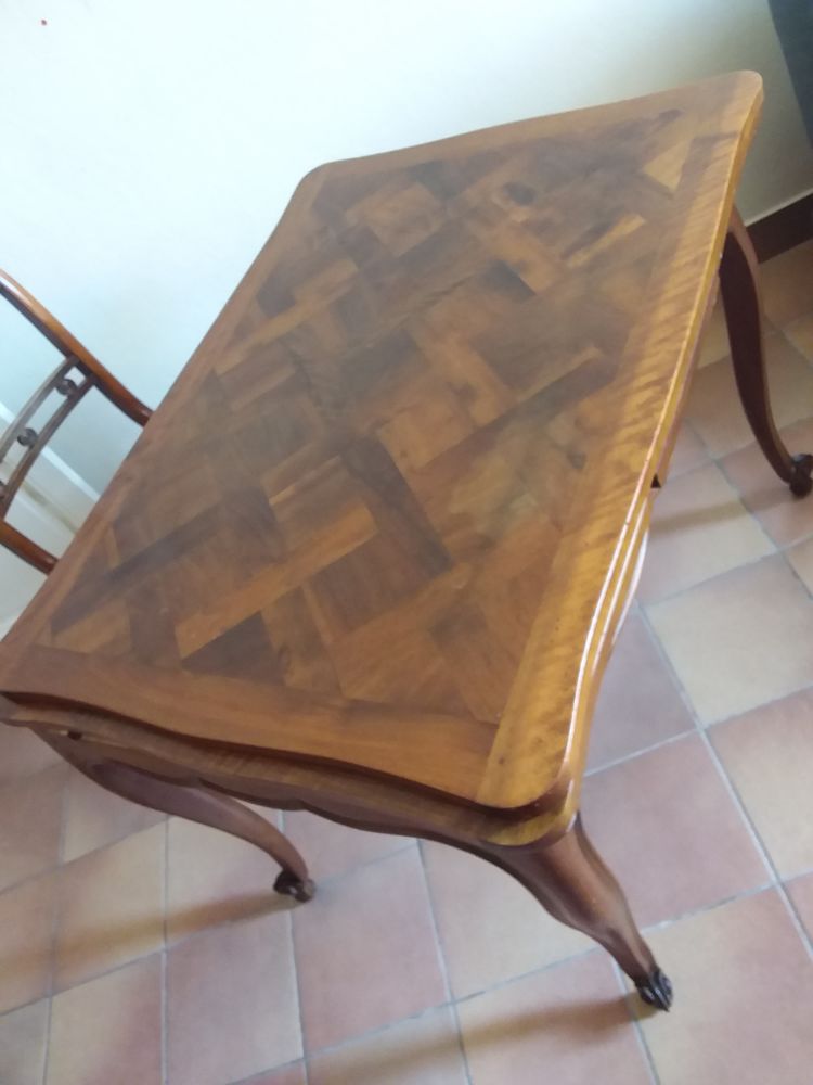 TABLE SAM � RALLONGES ESTIMEE � 450 EUROS FAIRE OFFRE PRIX 490 Cannes (06)