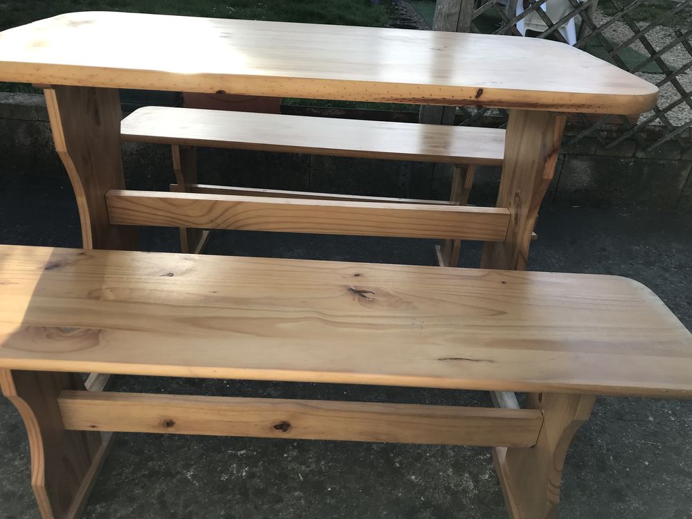 Table rectangulaire et 2 bancs 40 Longueil-Sainte-Marie (60)