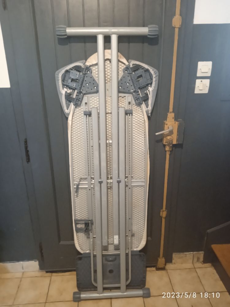 Table � repasser Philips Easy 8 60 Gouesnou (29)