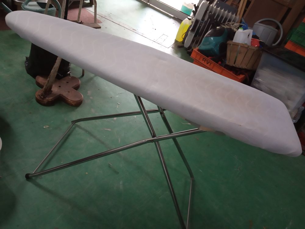 Table � repasser 10 Le Creusot (71)