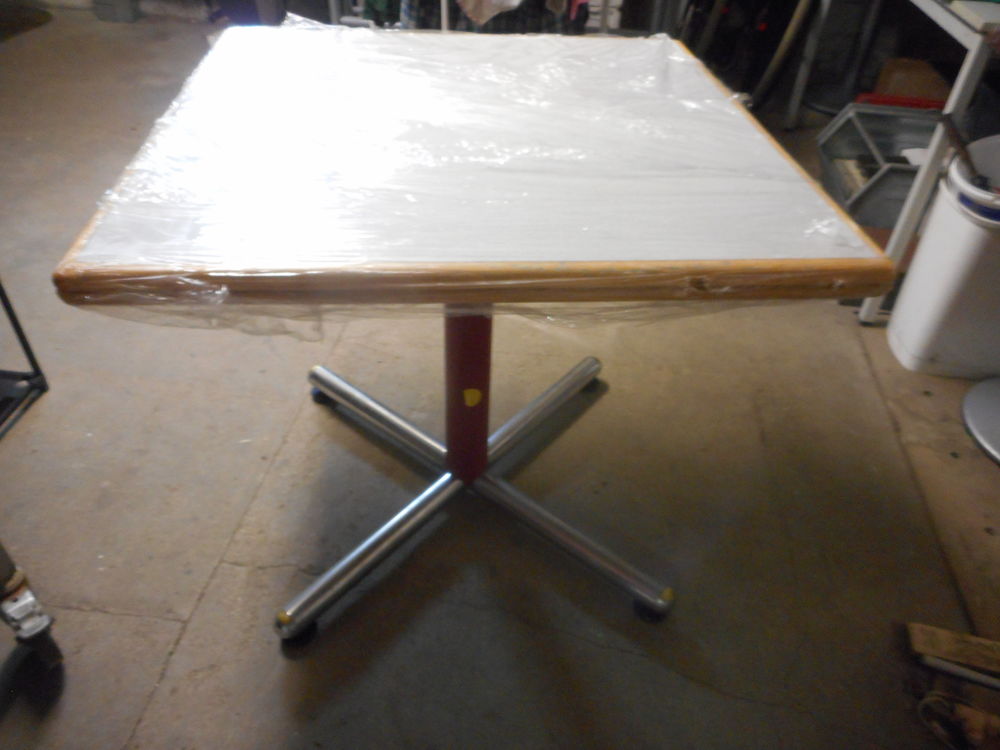 table resto carr� 70 Fitz-James (60)