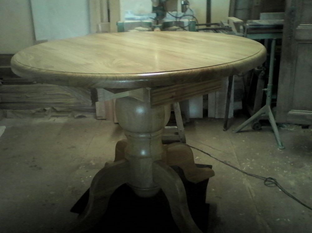 TABLE RONDE  avec jeu echecs 1000 Athesans-�troitefontaine (70)