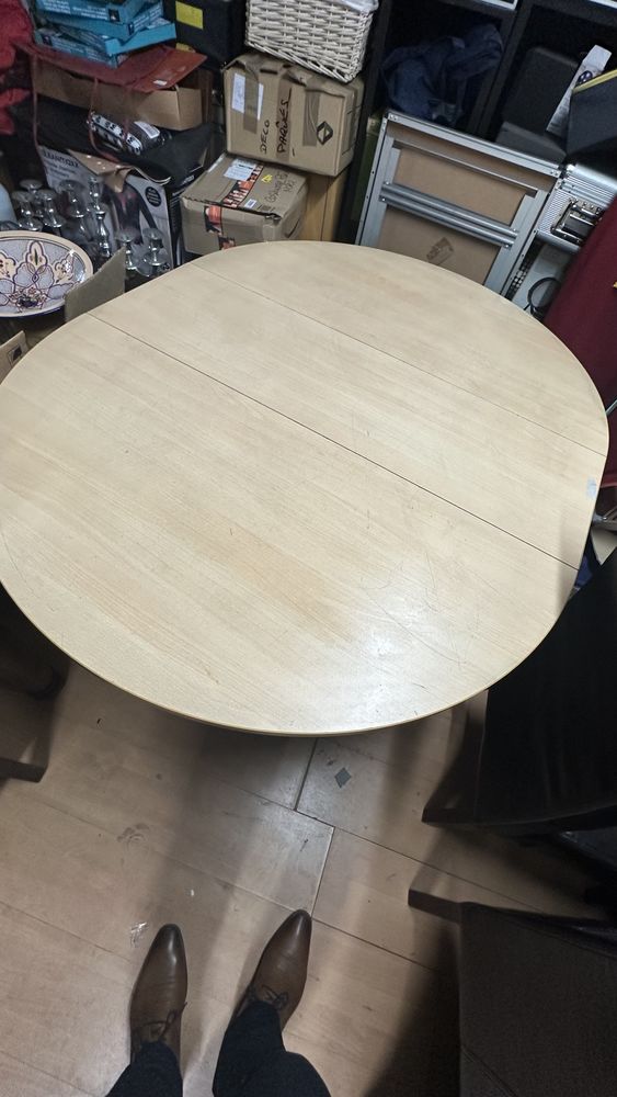 Table ronde avec rallonge 10 Chalons-sur-Marne (51)