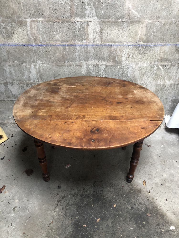 Table ronde en bois 50 Nantes (44)