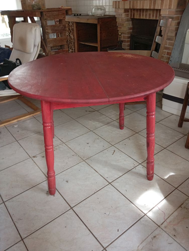 Table ronde en bois 50 R�miniac (56)