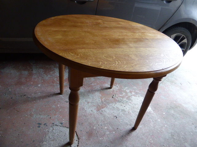 table ronde en ch�ne 0 Brinon-sur-Sauldre (18)