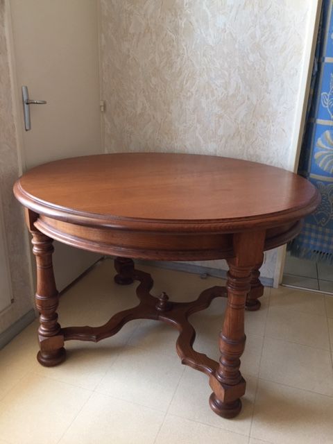 table ronde chene massif 990 Martigues (13)