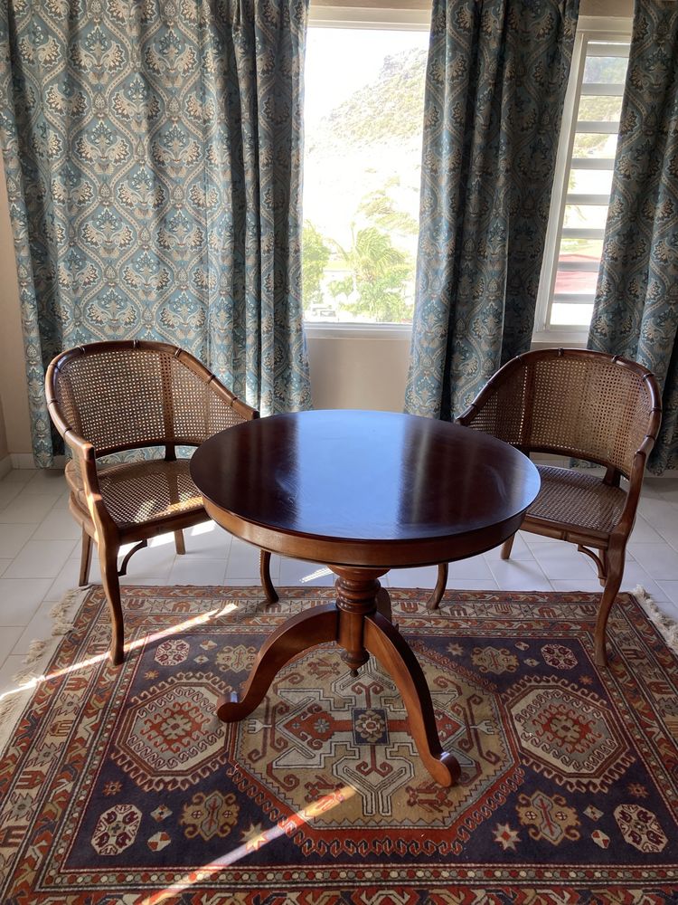 Table ronde + 2 fauteuils 800 Saint-Martin (97)