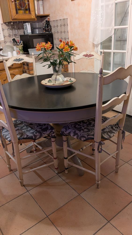 TABLE RONDE GRANIT NOIR 120 cm 490 Vendargues (34)