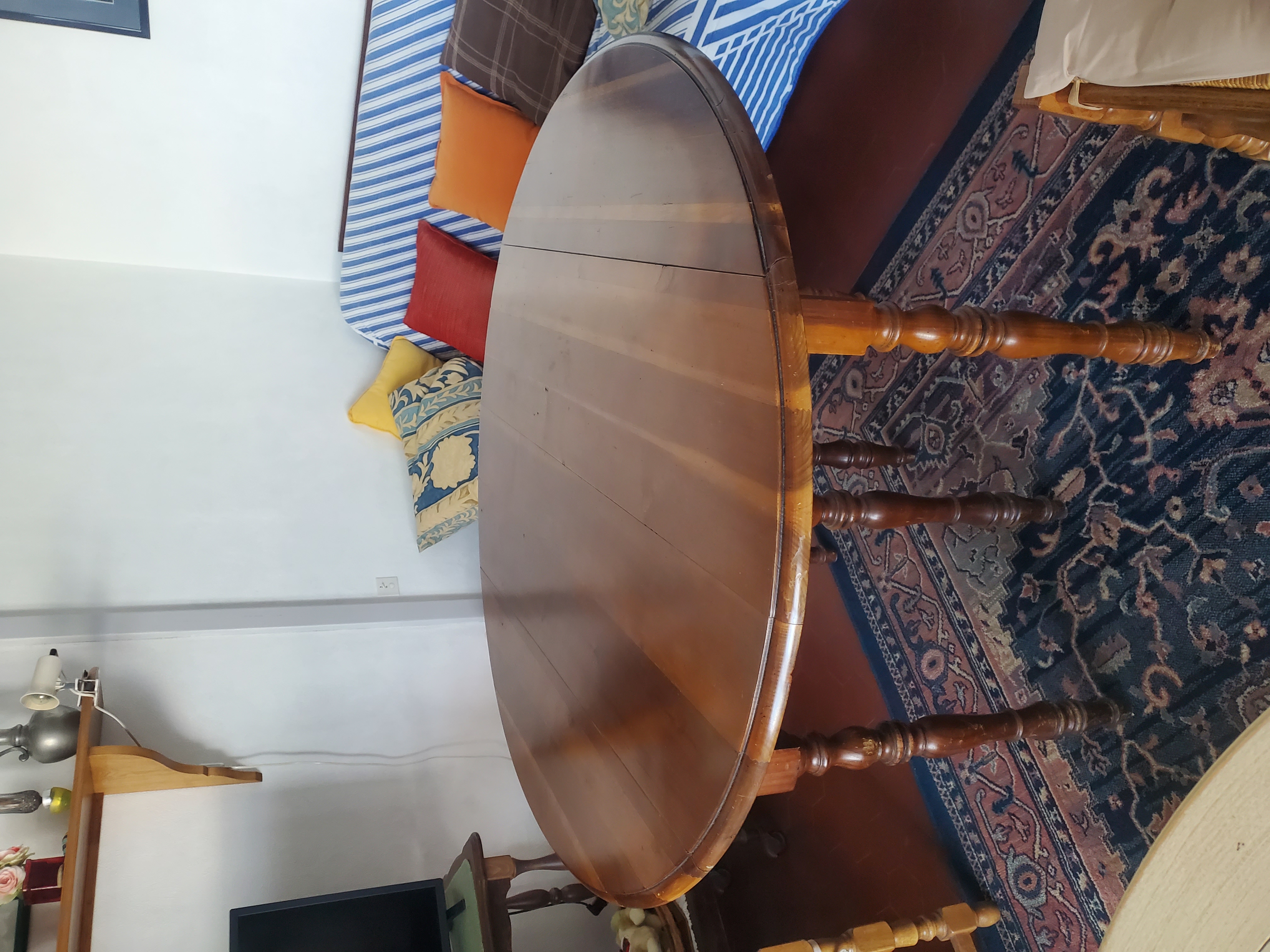 Table ronde meurisier et 4 chaises 250 La Barre-de-Monts (85)