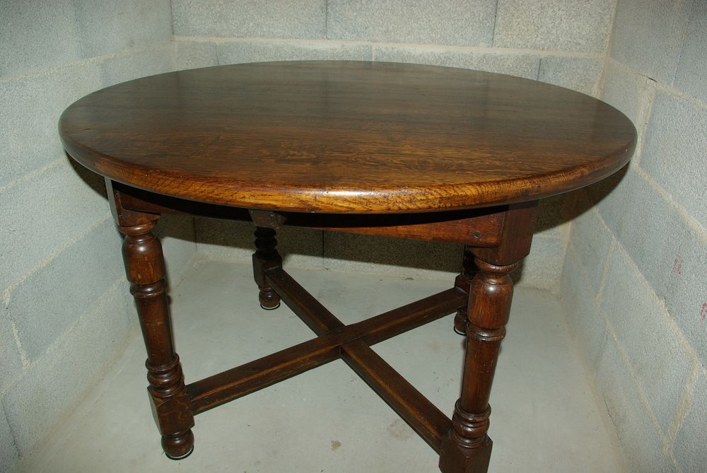 TABLE RONDE EN NOYER SALLE A MANGER 100 Aix-en-Provence (13)