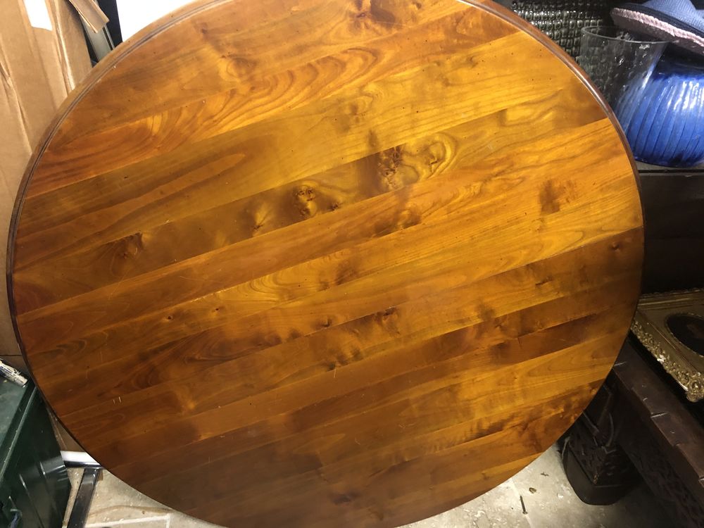 Table ronde ( ovale avec les rallonges) en merisier massif 200 Gassin (83)