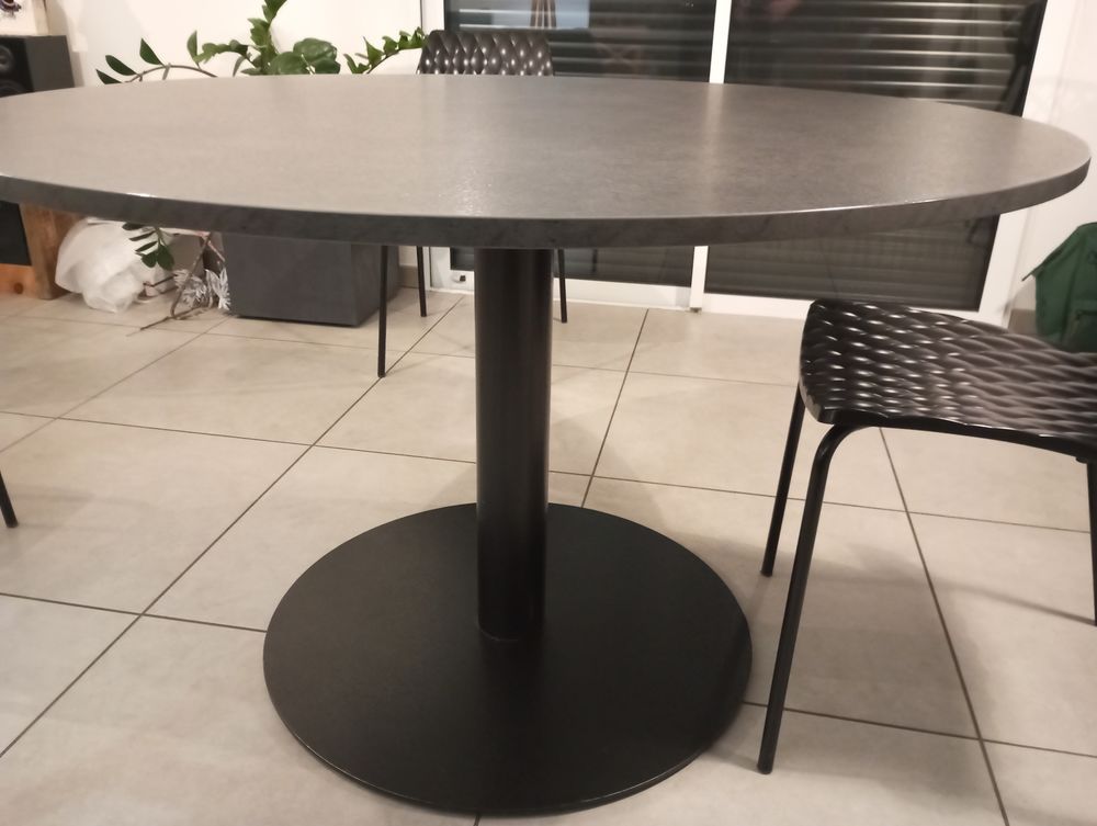 Table ronde 6 personnes 120 cm 160 Amancy (74)