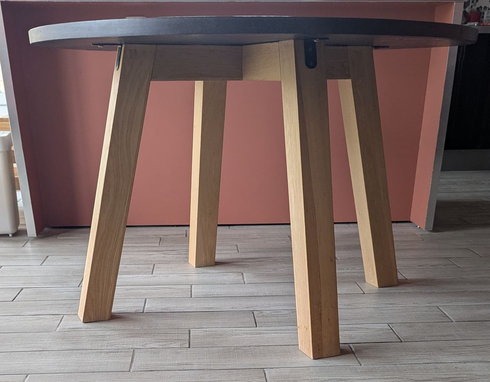 Table ronde 4 personnes 250 Fareins (01)