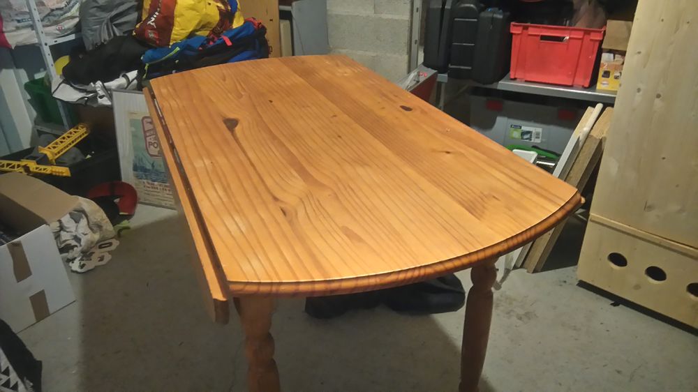 Table ronde pliable en pin diam�tre 120 cm 0 Saint-Andiol (13)
