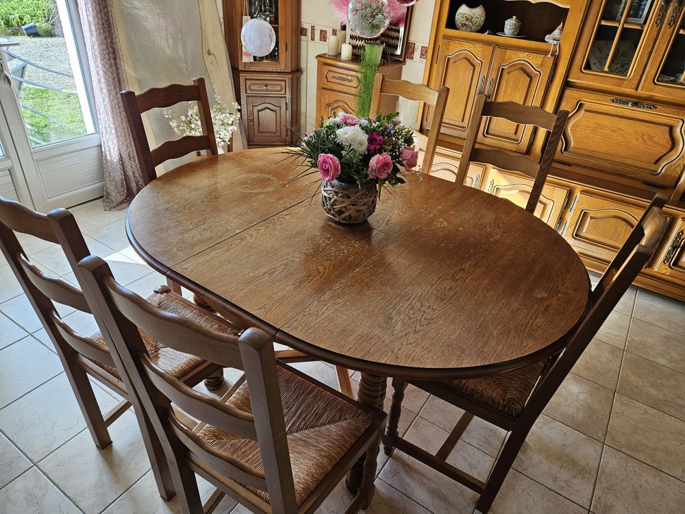 Table ronde de salle � manger 120 Bray-en-Val (45)