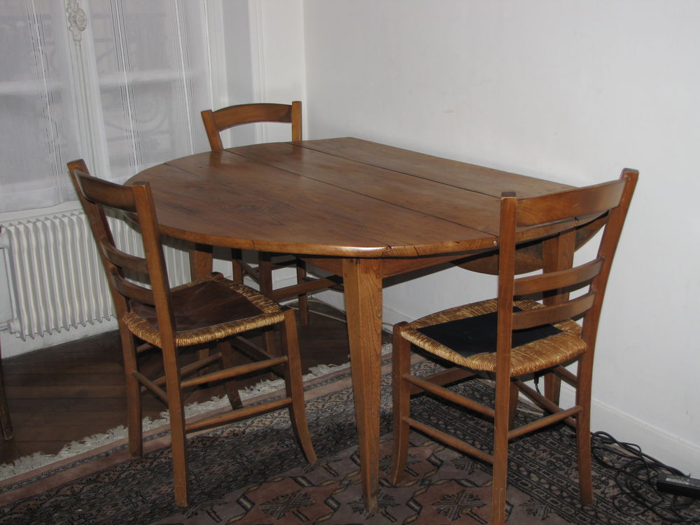 Table ronde de salle a manger 140 Paris (75)