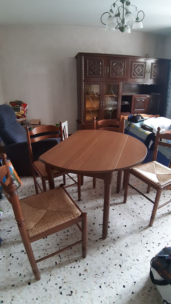 table Ronde 50 Chateau Gombert (13)