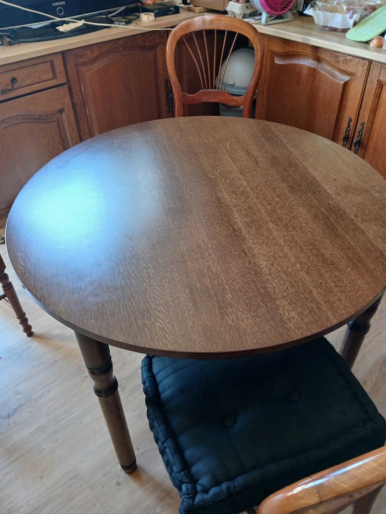 table ronde 40 Saint-Hilaire-du-Rosier (38)