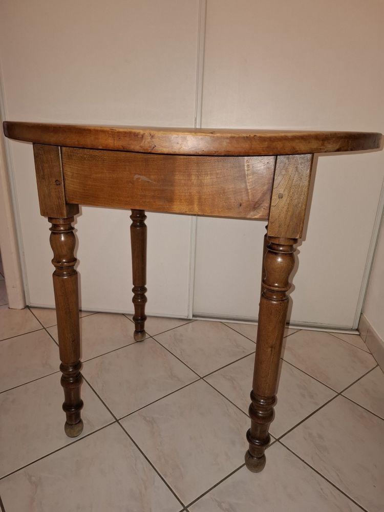 Table ronde 30 Saint-Julien-en-Genevois (74)