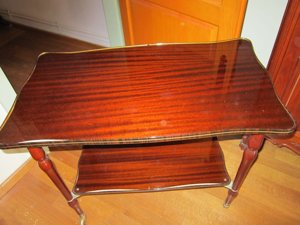 TABLE ROULANTE
30 Fougerolles (70)