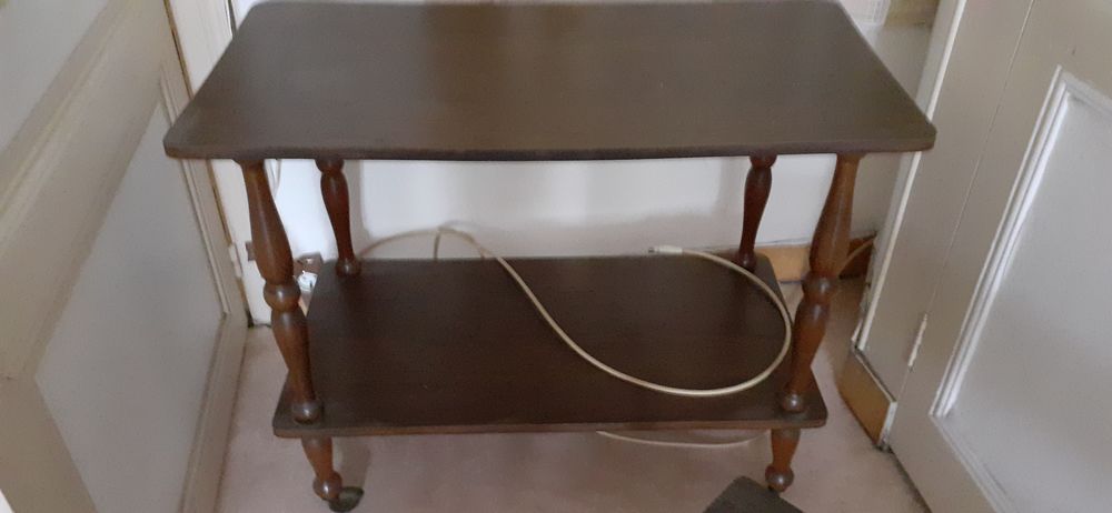 Table TV sur roulettes 0 Saint-Avertin (37)