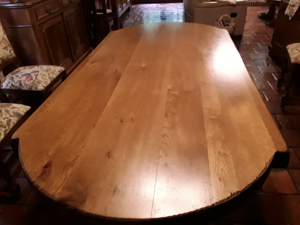 table salle a manger chene massif comme neuve 1250 Saint-Andr�-de-l'Eure (27)