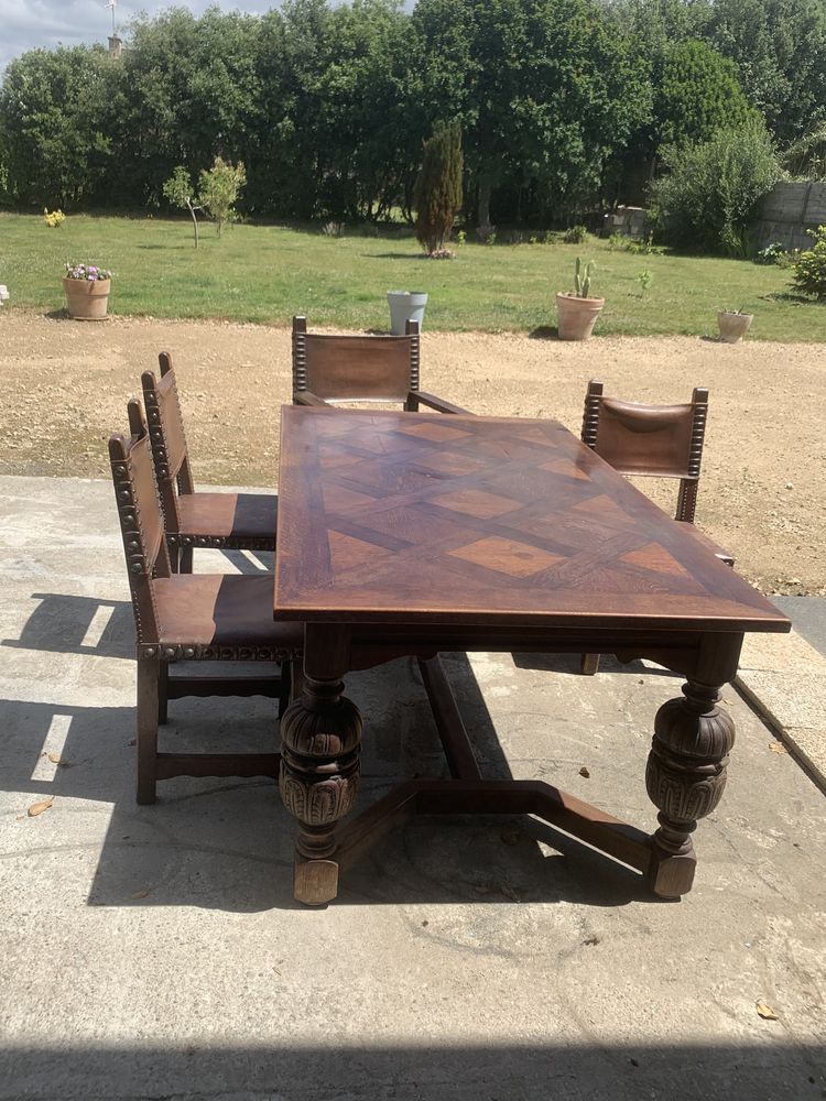 Table de salle � manger
200 Plon�our-Lanvern (29)