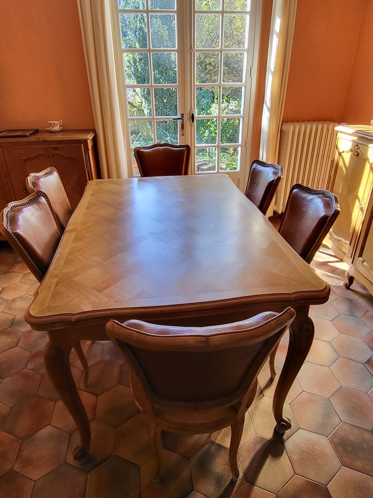 Table de salle � manger  en bois massif + 6 chaises 0 Clamart (92)