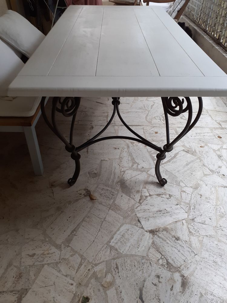 Table salle � manger 350 Nice (06)