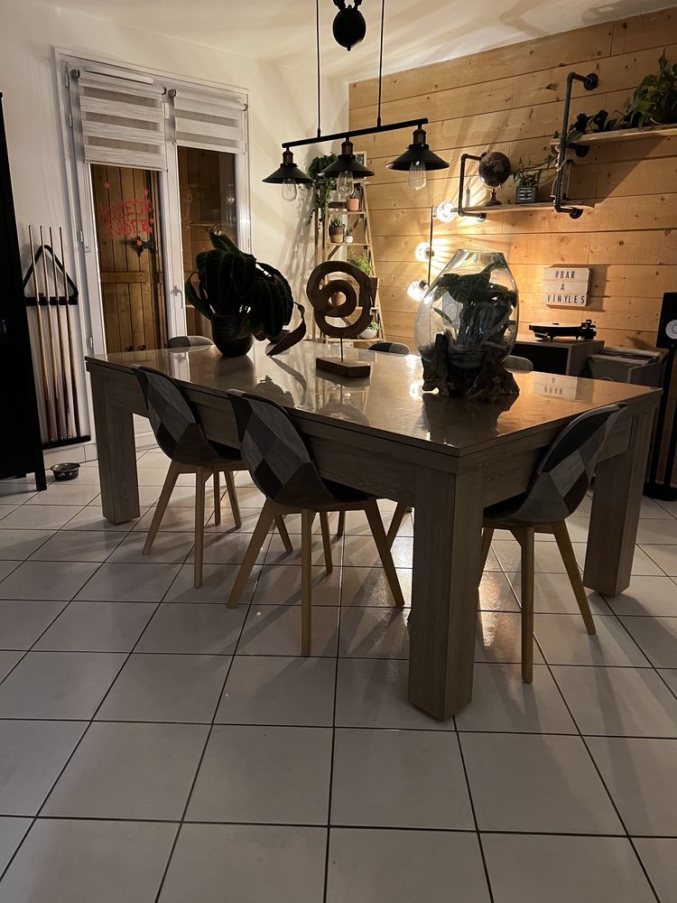 Table salle � manger convertible billard am�ricain 1700 Montreuil-aux-Lions (02)