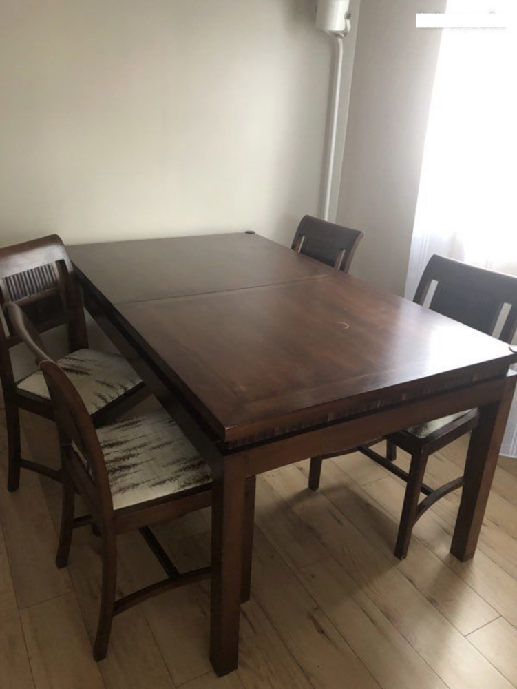 Table de salle � manger avec 4 chaises - La Maison Coloniale 380 Alfortville (94)