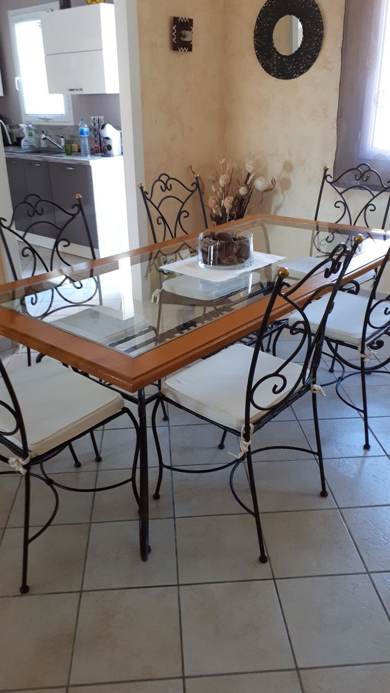 table salle a manger + chaises 0 S�r�zin-du-Rh�ne (69)