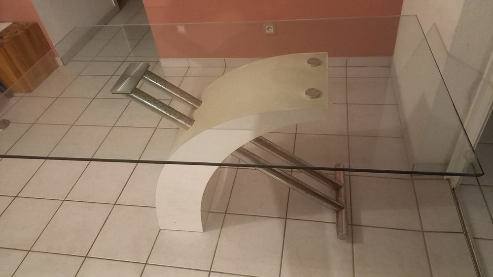 Table salle � manger 100 Baie-Mahault (97)