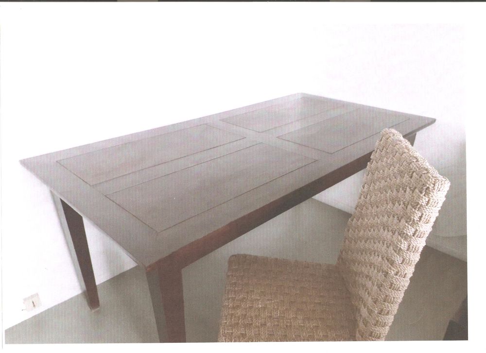 table salle a manger plus 4 chaises 200 Mulhouse (68)