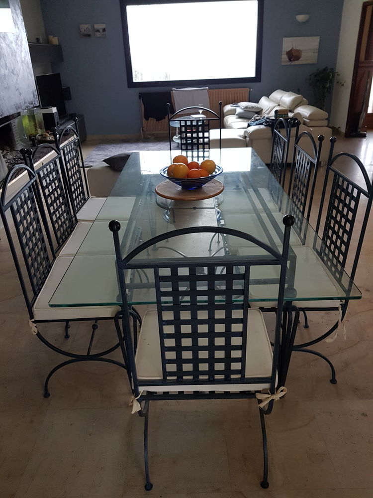 Table de salle � manger 300 Pollionnay (69)