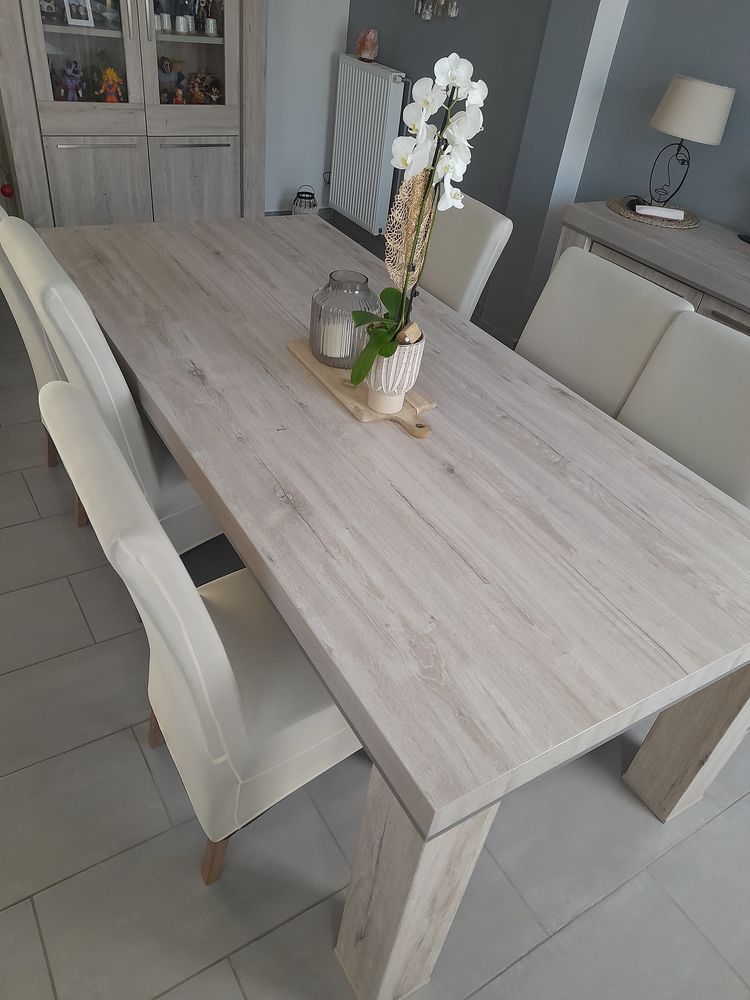 Table de salle � manger 200 Courri�res (62)