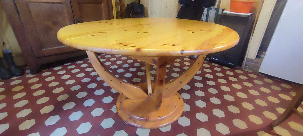 TABLE SALLE A MANGER 150 Castelnau-d'Estr�tefonds (31)