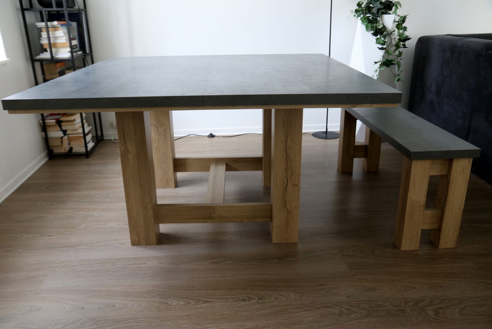 table de salle � manger + banc 300 Le Havre (76)
