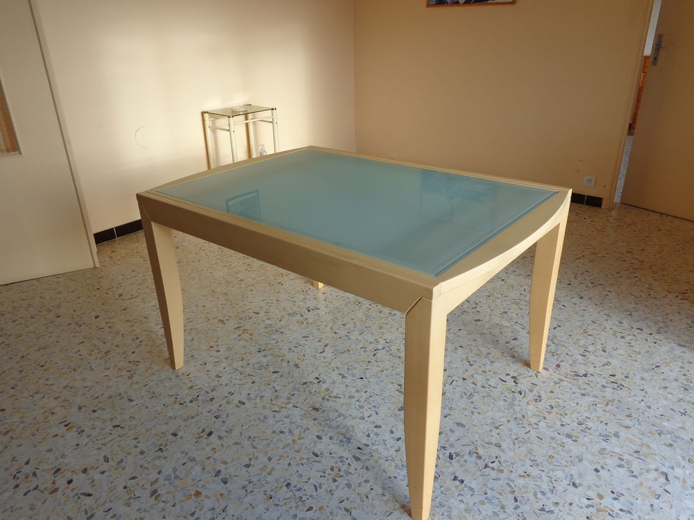 table salle a manger 120 Hy�res (83)