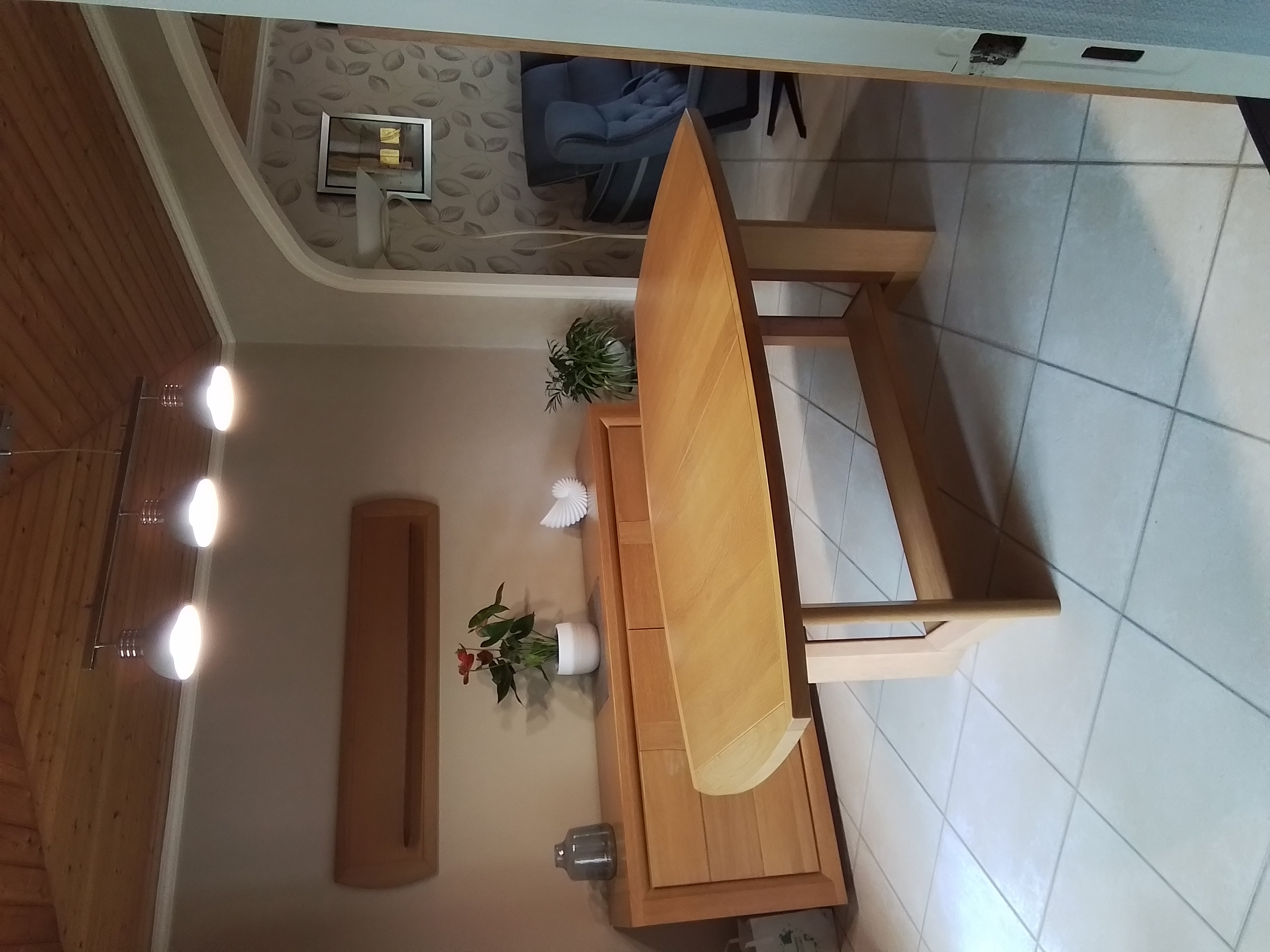 Table de salle � manger , enfilade et vitrine 750 Melay (49)