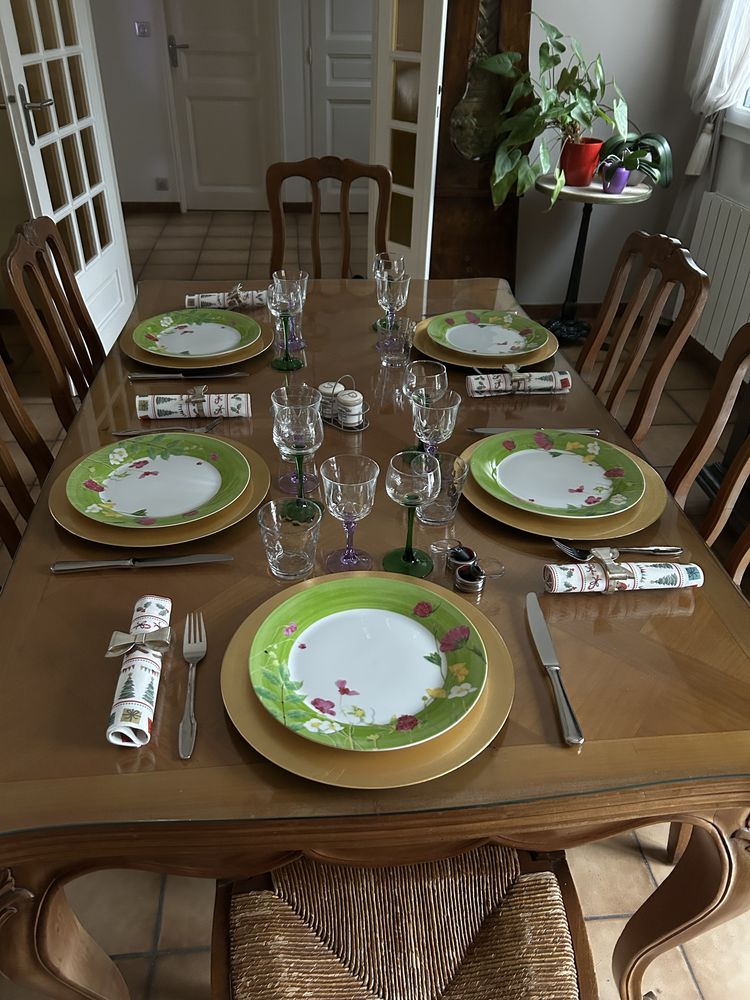 Table salle � manger avec 6 chaises style Louis xv 650 Montgeron (91)